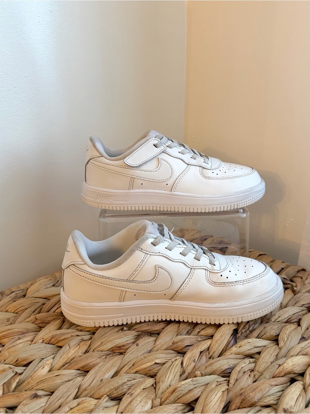 Kid’s 2.5Y Air Force 1’s EasyOns